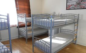 24/7 London Hostel